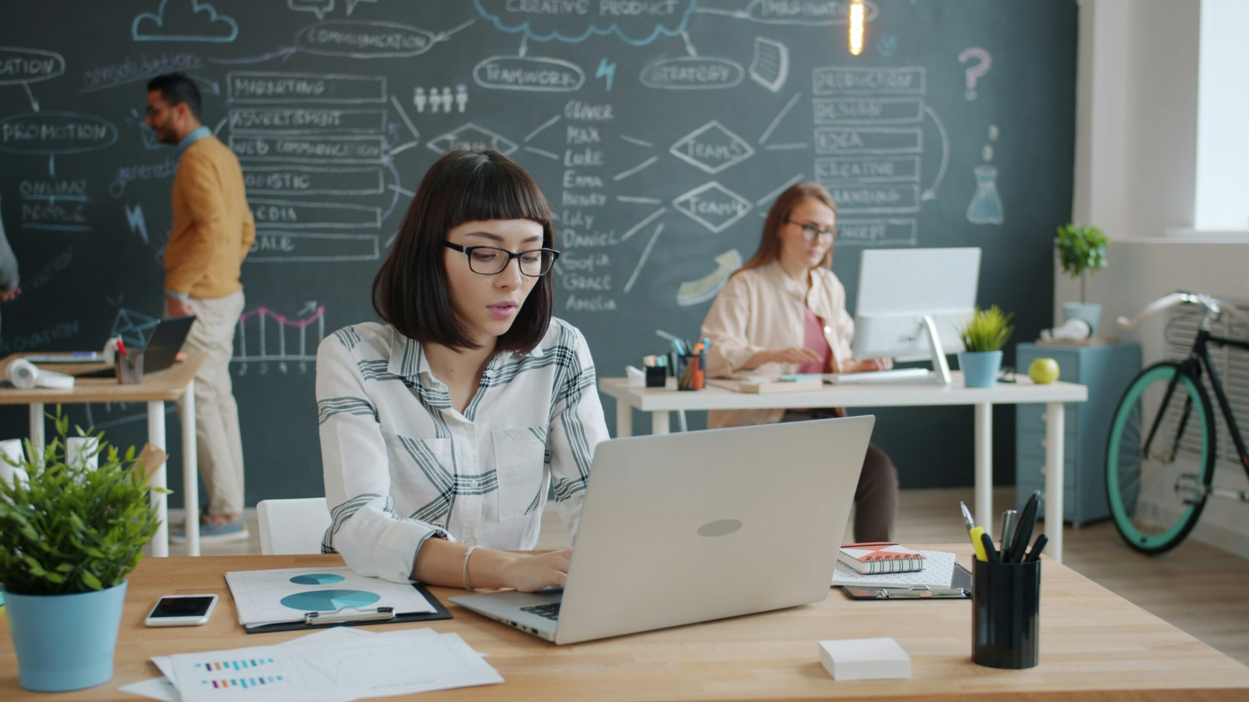 Top Benefits of Hiring a Professional Web Development Agency in Pakistan